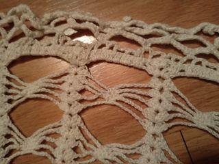 Tapete de ganchillo muy antiguo