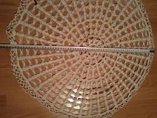 Tapete de ganchillo muy antiguo