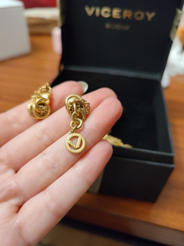 Conjunto de pulsera y colgante de Viceroy