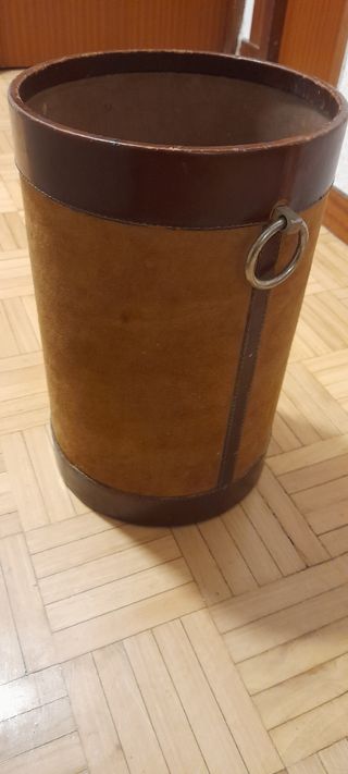 paraguero o papelera vintage