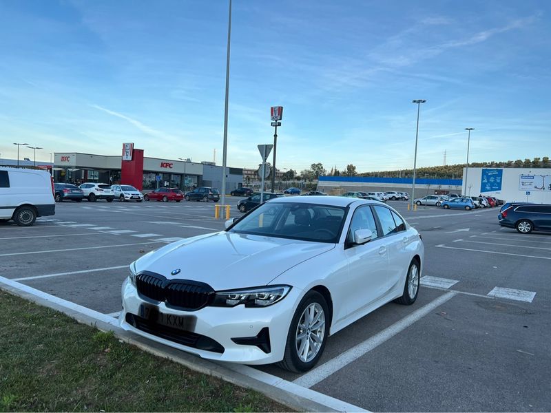 BMW Serie 3 2019 - foto 1