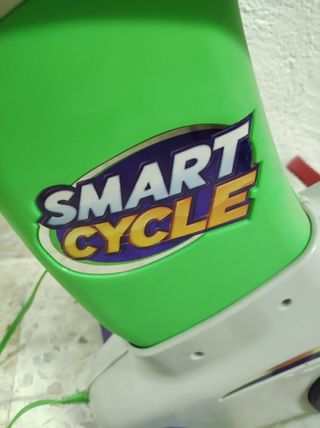 BICICLETA ESTÁTICA INTERACTIVA SMART CYCLE.