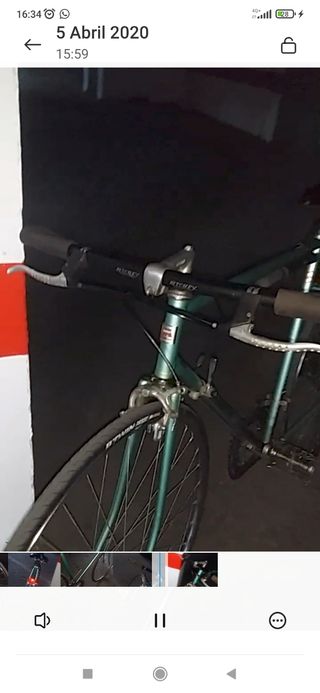 bicicleta vintage carretera ciudad