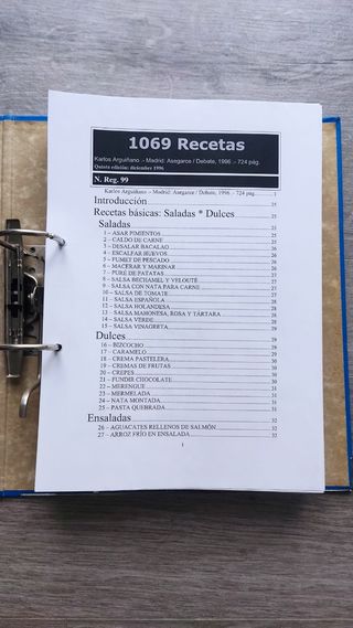 Archivador con 1069 recetas de Karlos Arguiñano 