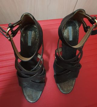 Tacones de tiras color bronce 