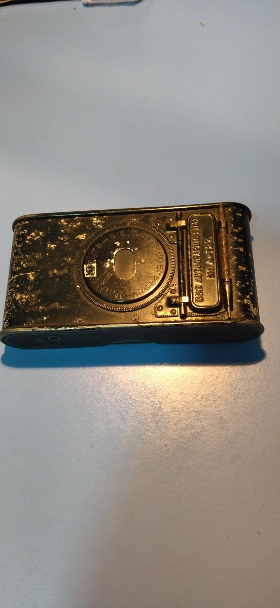 Kodak con funda preciosa y original cuero.