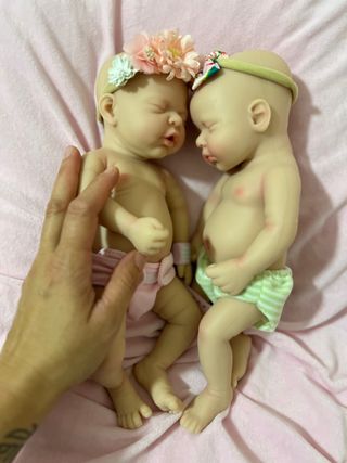 Bebes reborn silicona disponibles 32 cms