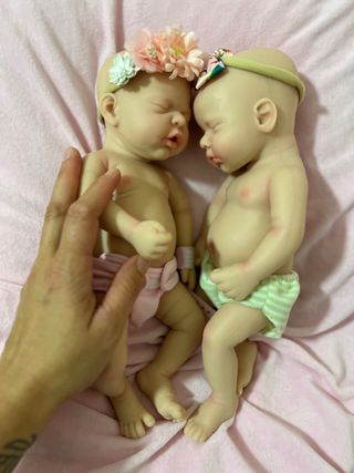 Bebes reborn silicona disponibles 32 cms