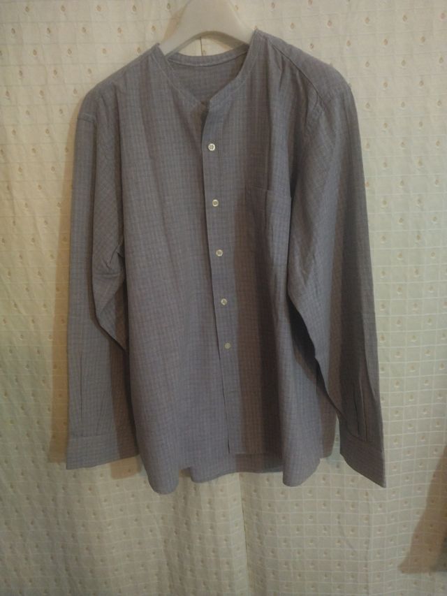 set camicia e pantaloni.