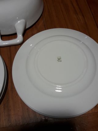 PLATOS Y SOPERA ROYAL CHINA