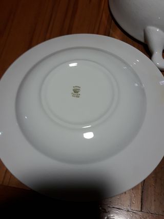 PLATOS Y SOPERA ROYAL CHINA