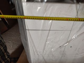 2 espejos blancos y mueble blanco Baño