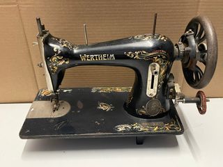 Máquina de coser Wertheim