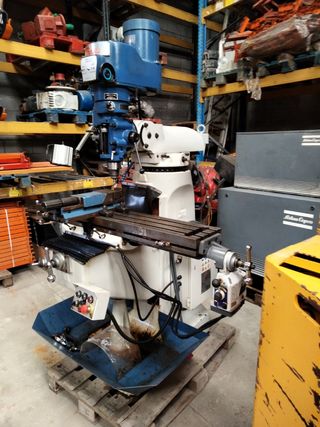 fresadora travis en muy buen estado