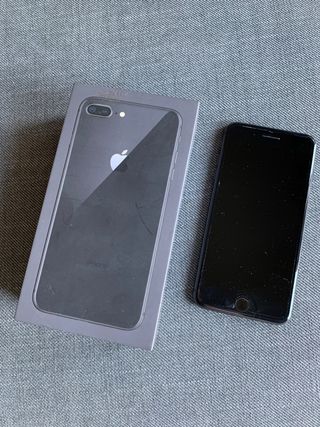 Vendo iPhone 8 Plus en perfecto estado.