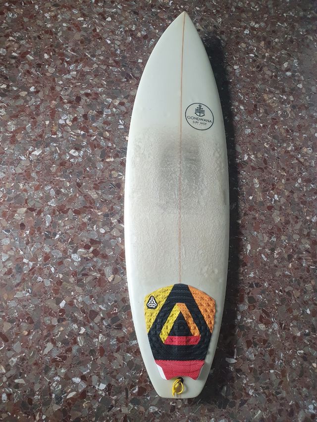 TABLA SURF SHORTBOARD 6.0 de segunda mano por 195 EUR en Puçol en WALLAPOP