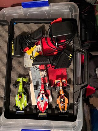 Slot de Scalextric y 3 coches