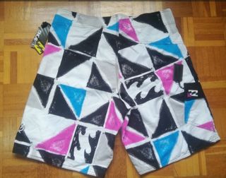 Bañador surfero. Bermuda surfera