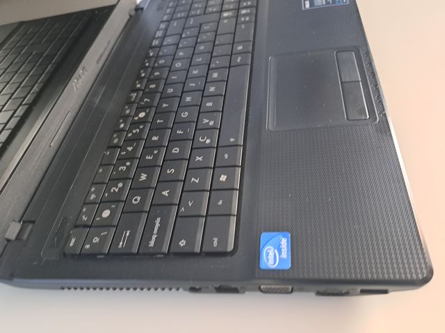 Ordenador portátil Asus X54C