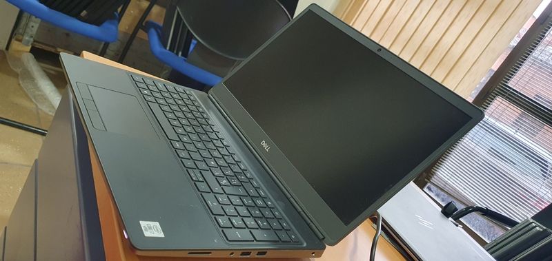 DELL PRECISION 7550 I7-10850H 32 RAM 512 GB NVME afbeelding 4