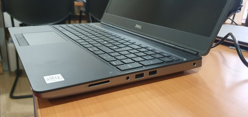 DELL PRECISION 7550 I7-10850H 32 RAM 512 GB NVME afbeelding 5