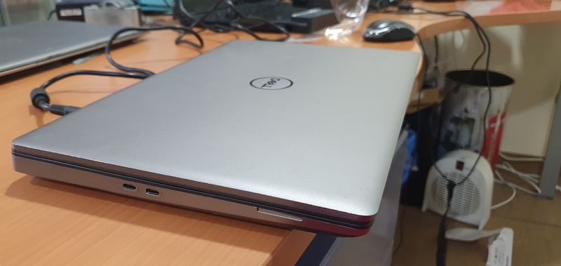 DELL PRECISION 7550 I7-10850H 32 RAM 512 GB NVME afbeelding 7