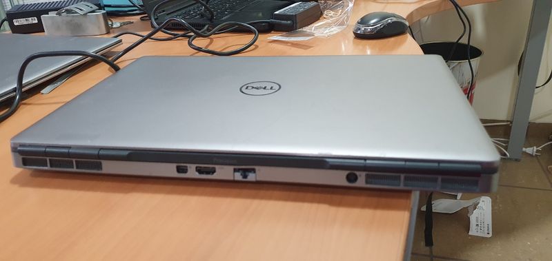DELL PRECISION 7550 I7-10850H 32 RAM 512 GB NVME afbeelding 8