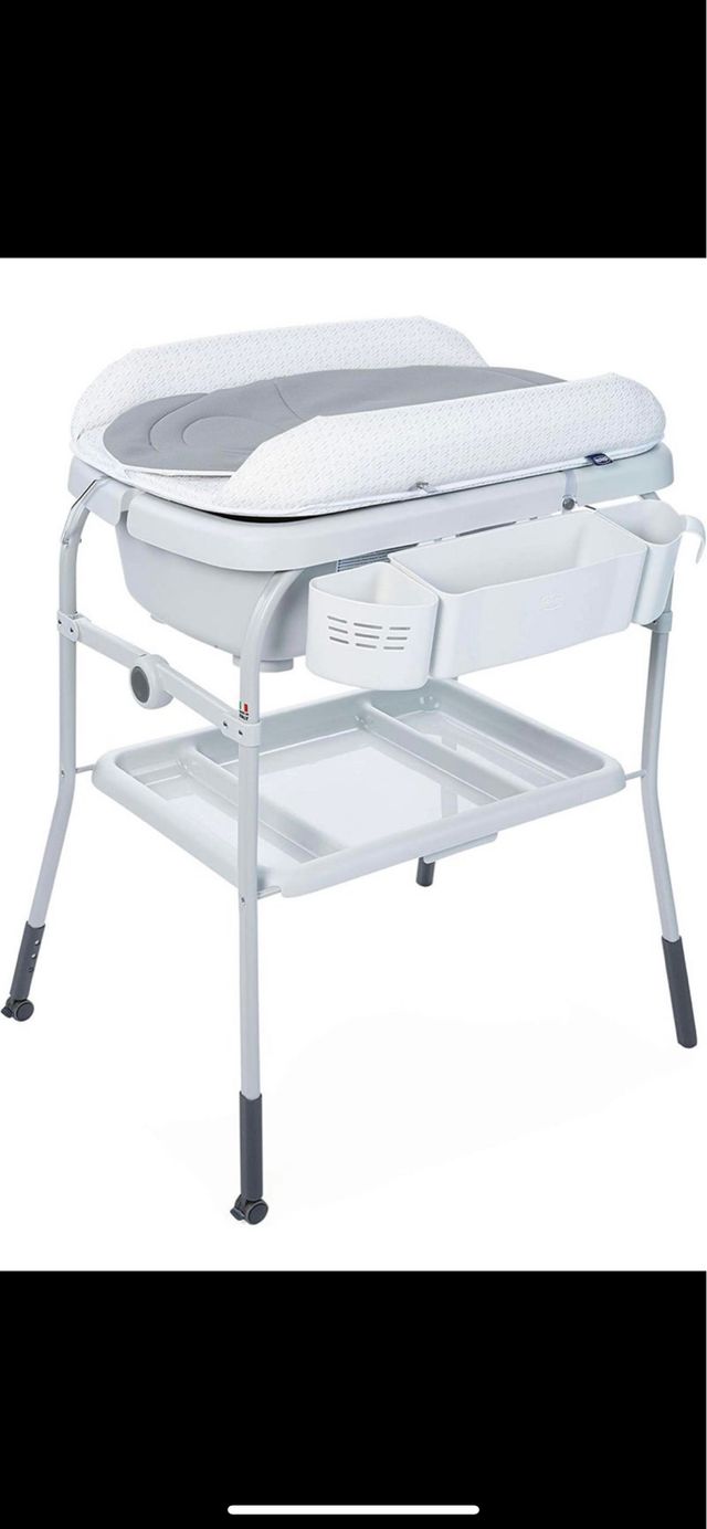 Bañera y cambiador Cuddle & Bubble, marca chicco