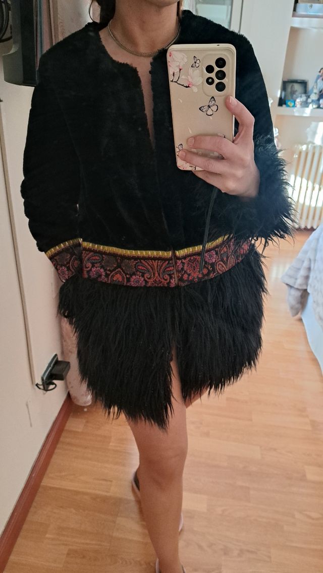 Abrigo étnico terciopelo con pelo sintético