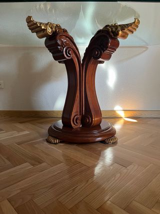 Mesa clásica de roble macizo