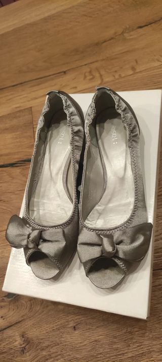 Ballerine aperte in punta con fiocco