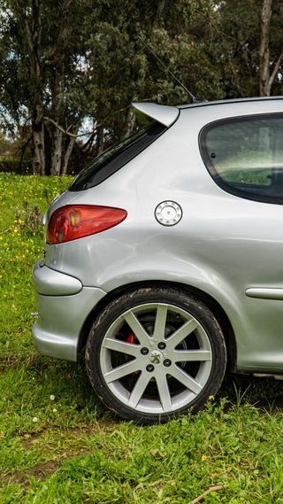 Cambio llantas PSA Peugeot 207 RC 4x108 17"