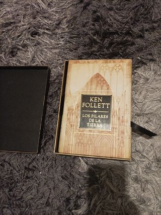 Los Pilares de la Tierra.Ken Follett