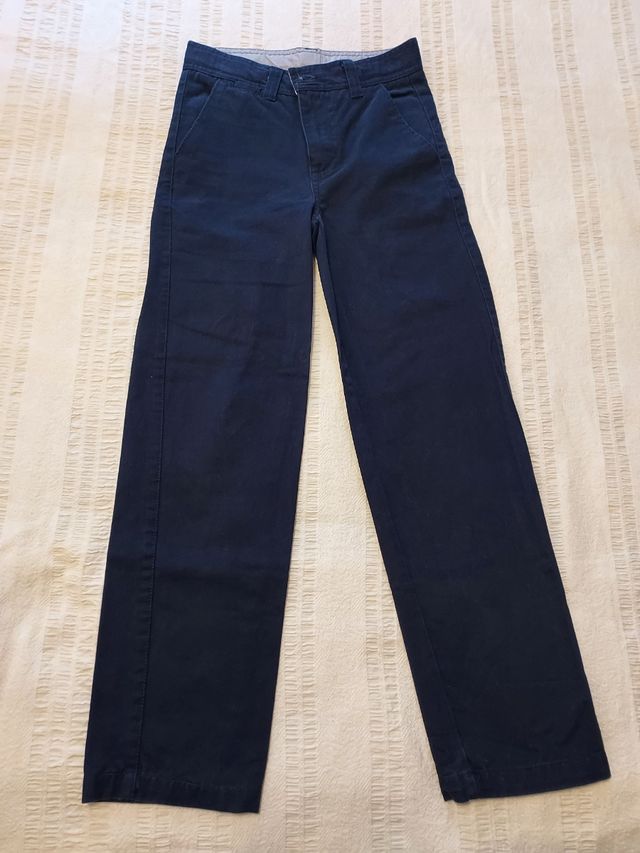 Conjunto 2 camisas y pantalón. Talla 10