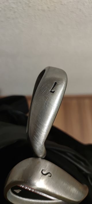 Juego de palos de golf y bolsa