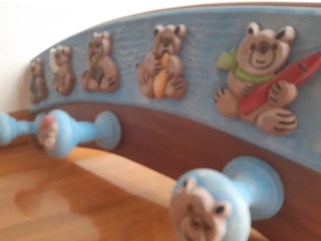 Percha para ropa infantil