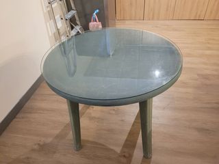 Mesa de exterior y 4 sillas