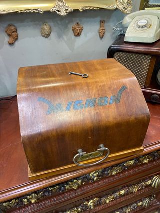 Máquina de escribir antigua