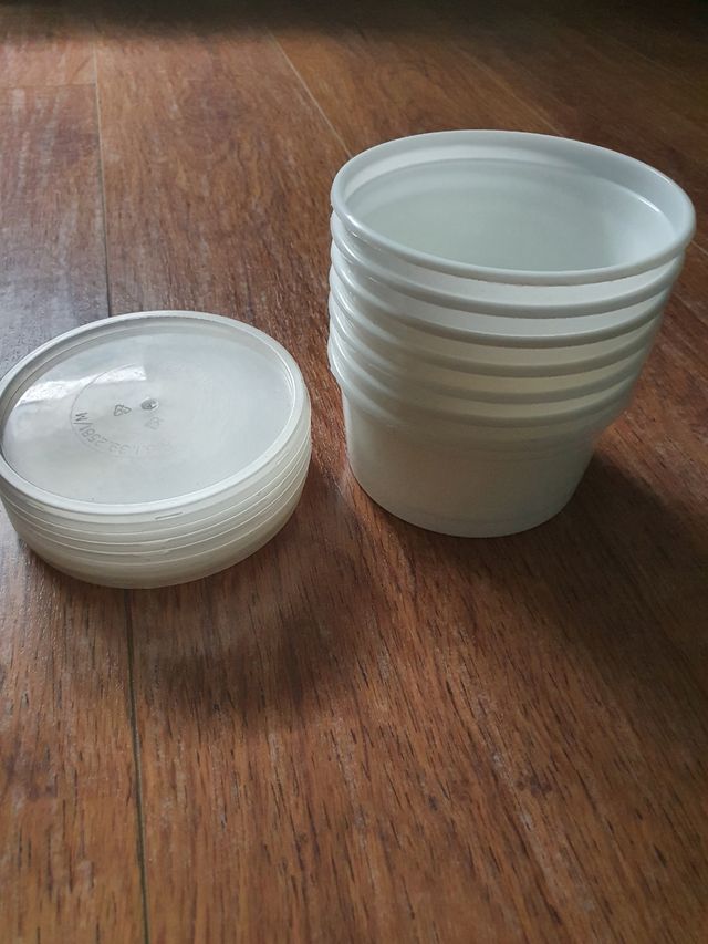 7 Tarrinas redondas PP INYECTADO 450 ml con tapa