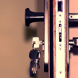 631406135 servicio de cerrajería en aperturas