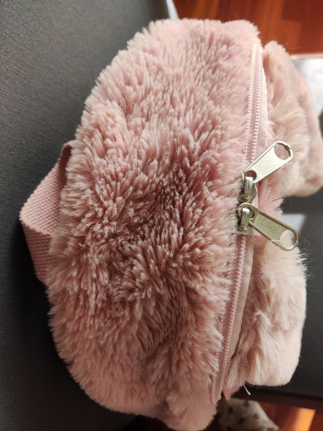mochila infantil de pelo