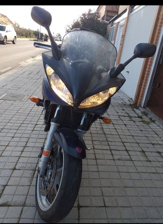 Yamaha FZ6 Facer