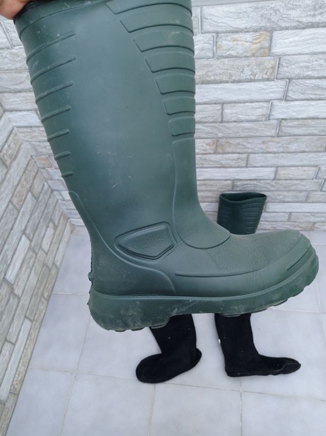 BOTAS AGUA PESCA
