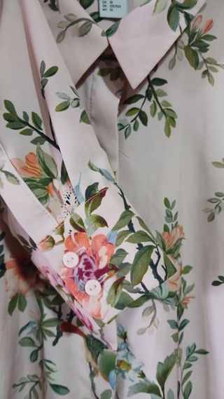 Camisa flores H&M rosa claro