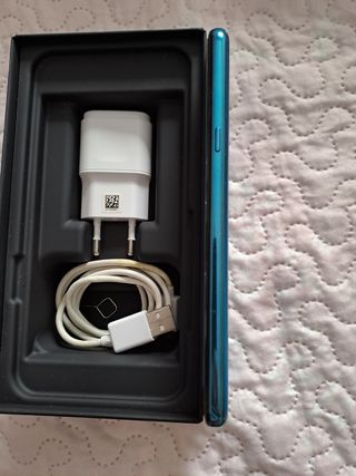 Telefono cellulare LG Q60 blu