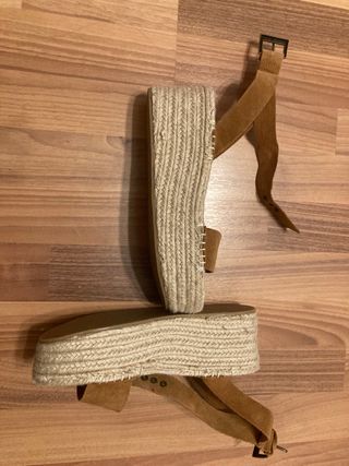 CUÑAS / SANDALIAS PLATAFORMA