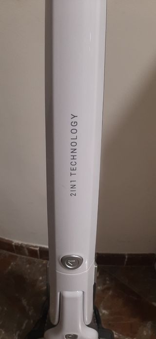 Aspiradora SilverCrest 2 en 1.