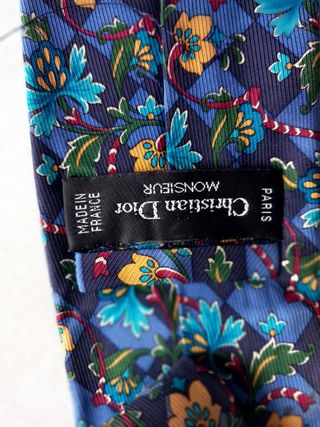 Corbata elegante Christian Dior