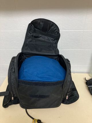 Mochila porta cascos