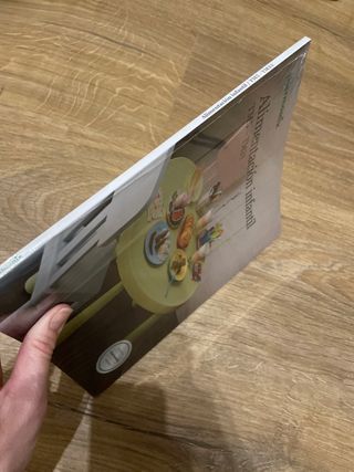 Libro a estrenar alimentación infantil thermomix